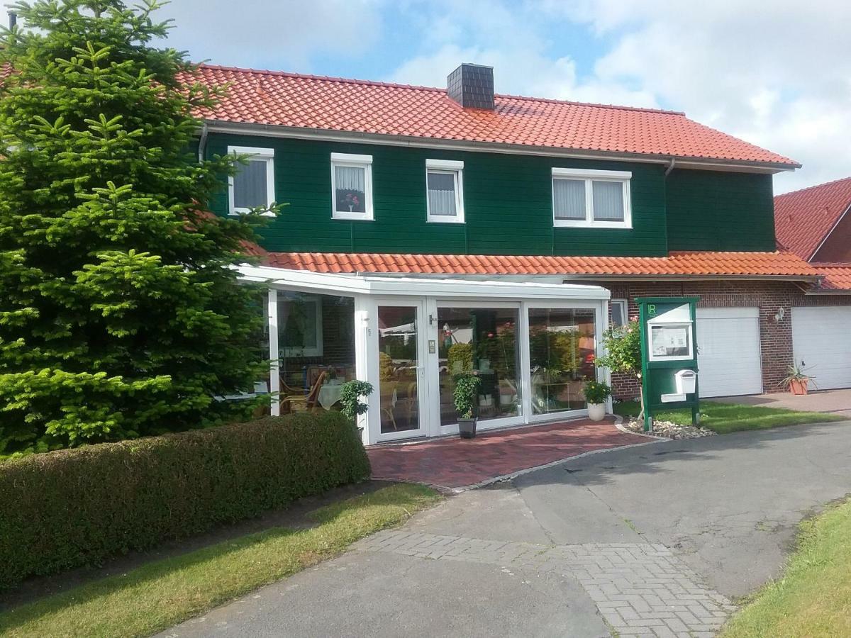Familienurlaub In Ostfriesland Fuer Max 7 Pers In 2 Wohnungen, Auch Einzeln Wohnungen Utarp Buitenkant foto